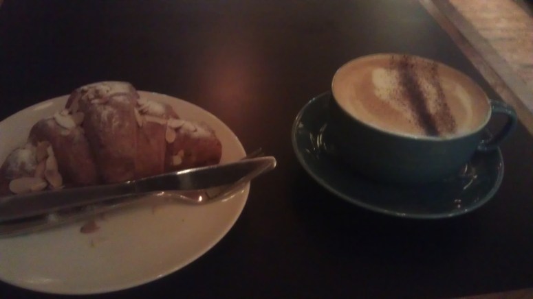 Croissant & Cappuccino